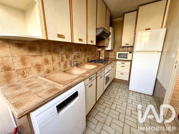 Maison à vendre 5 pièces 99,6 m² Montigny-le-Bretonneux