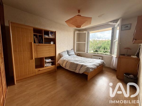 Maison à vendre 5 pièces 99,6 m² Montigny-le-Bretonneux