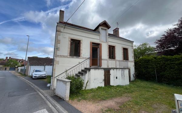 Maison à vendre    2 pièces • 55 m2 Domérat