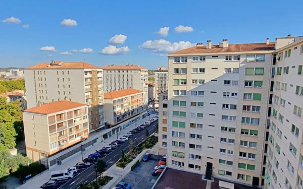 Appartement à vendre    4 pièces •  Alès