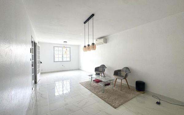 Maison à vendre    6 pièces •  Nîmes