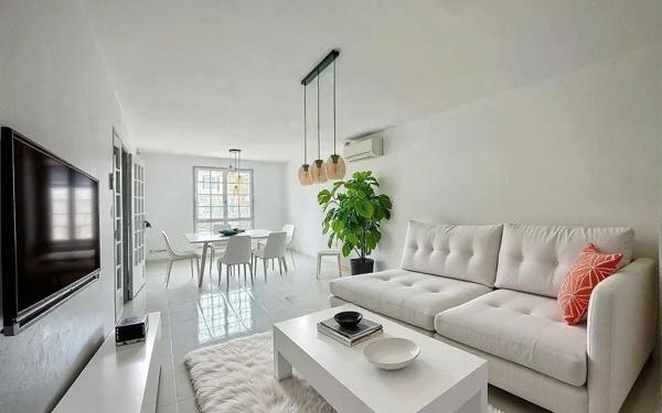 Maison à vendre    6 pièces •  Nîmes