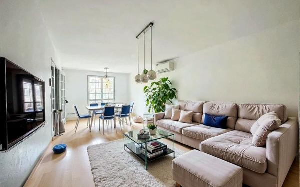 Maison à vendre    6 pièces •  Nîmes