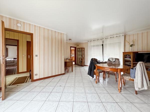 Maison de plain-pied à Etréchy