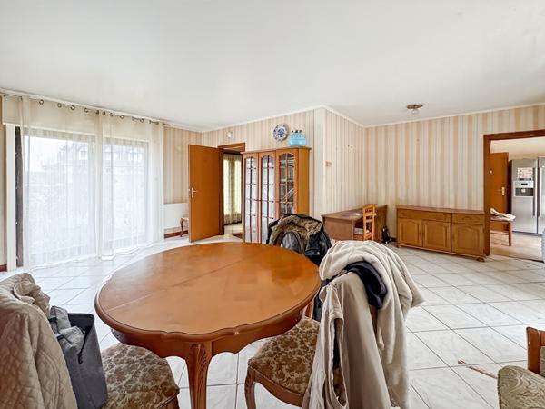 Maison de plain-pied à Etréchy