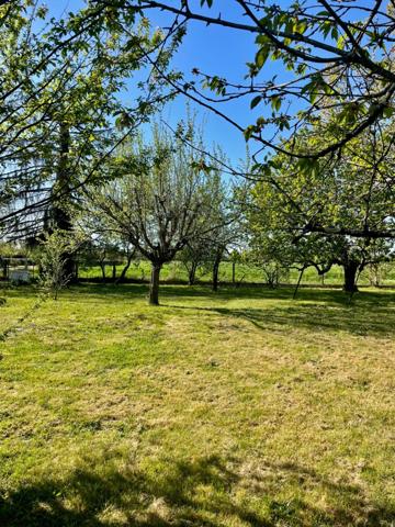 Terrain constructible 820 m² – Saint-Étienne-de-Tulmont (82410)