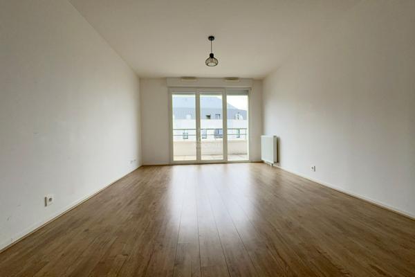 Appartement Poissy 3 pièce(s) 56.80 m2 Loyer 1 200 €/mois charges comprises **  - Référence  8946