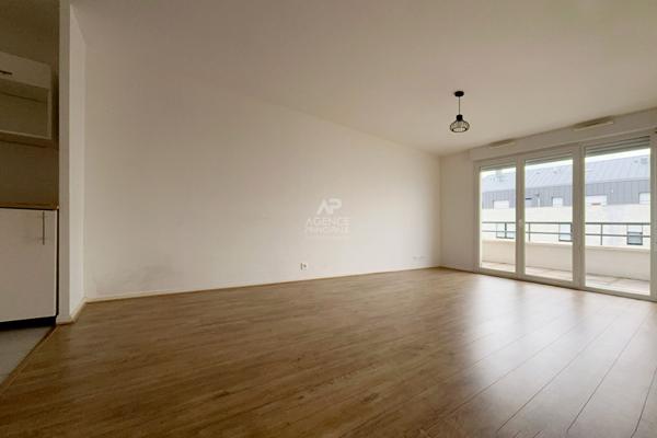 Appartement Poissy 3 pièce(s) 56.80 m2 Loyer 1 200 €/mois charges comprises **  - Référence  8946