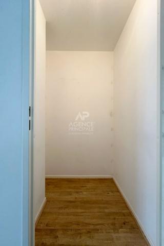 Appartement Poissy 3 pièce(s) 56.80 m2 Loyer 1 200 €/mois charges comprises **  - Référence  8946