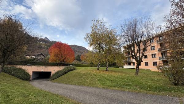 Appartement - 3 pièces - 80 m²