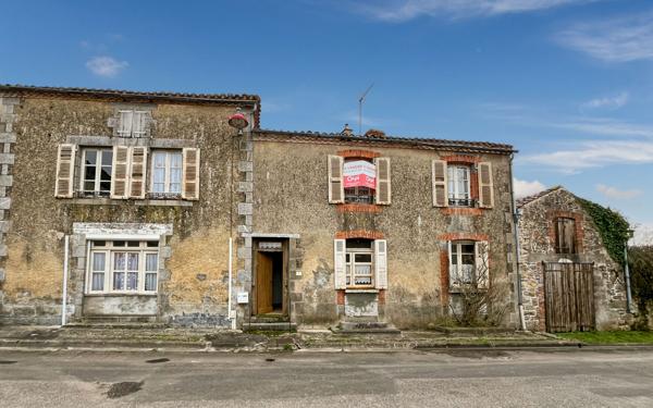 Maison à vendre    3 pièces • 82 550 m2 Thiat