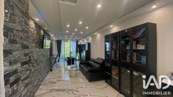 Appartement à vendre 5 pièces 83 m² Saint-Cyr-l'École