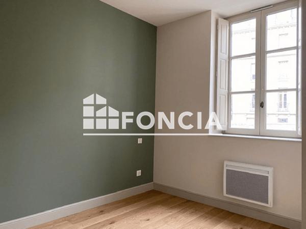 Location Appartement 3 pièces 59.35 m² - 7 RUE DU DOCTEUR CHAUSSIER Dijon 21000