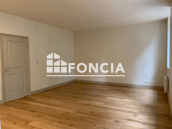 Location Appartement 3 pièces 59.35 m² - 7 RUE DU DOCTEUR CHAUSSIER Dijon 21000