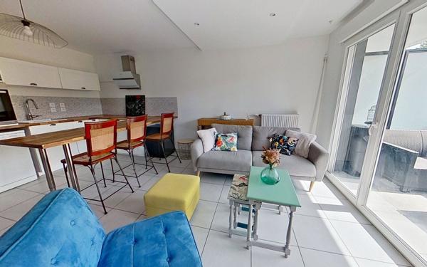 Appartement à vendre    3 pièces • 59 m2 Sathonay-Camp