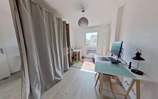 Appartement à vendre    3 pièces • 59 m2 Sathonay-Camp