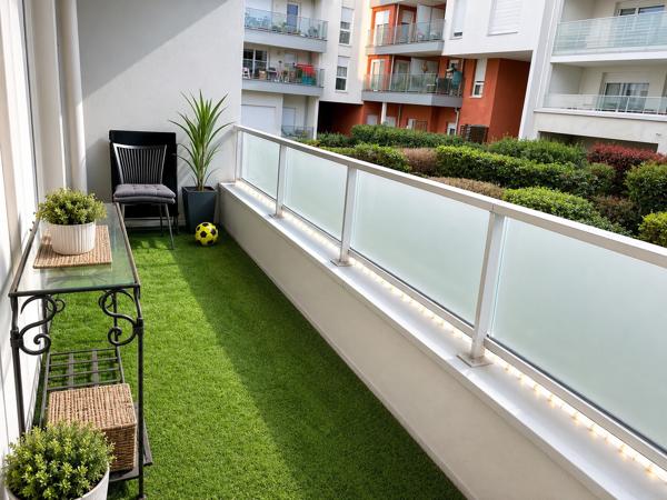 Appartement
         3 pièces
        - 65 m² 250 000 € *