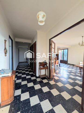 MAISON 125m² 6 PIECES, GARAGE DE 125M²  et TERRAIN de 1093m² -GROS POTENTIEL