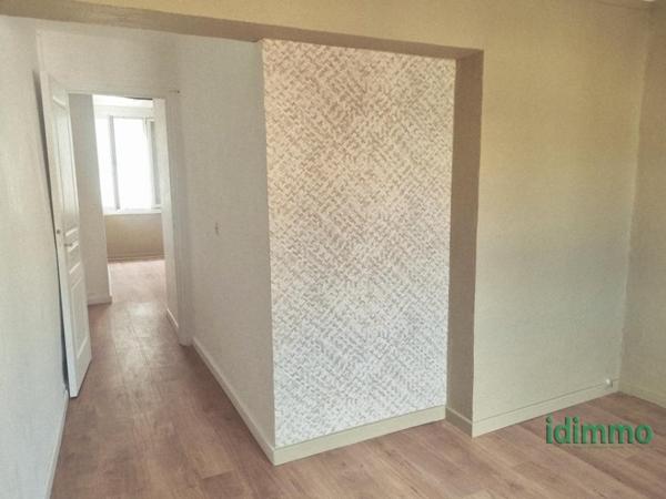 Affaire Draguignan immeuble composé de 4F2+grenier rapport 2000€:mois 326000€ crn2374 Draguignan (83300)