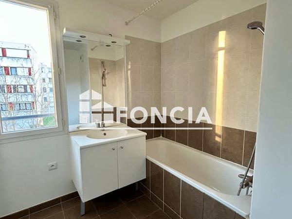 Location Appartement 2 pièces 42.88 m² - 3 RUE DE L'ANCIEN COLLEGE Savigny Le Temple 77176