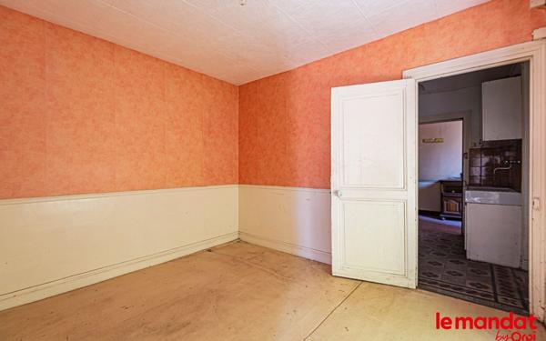 Immeuble à vendre    8 pièces •  Épernay