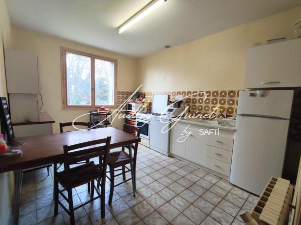 Maison à fort potentiel à Savigny-l'Évescault (86800)