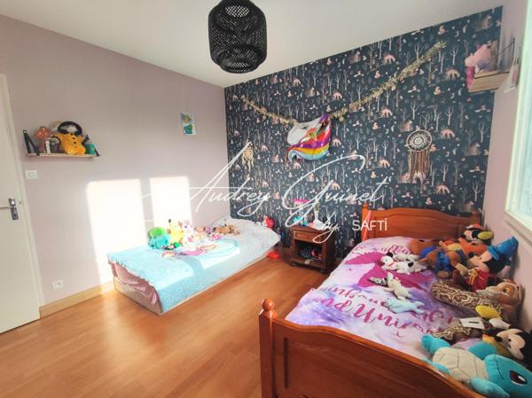 Maison à fort potentiel à Savigny-l'Évescault (86800)