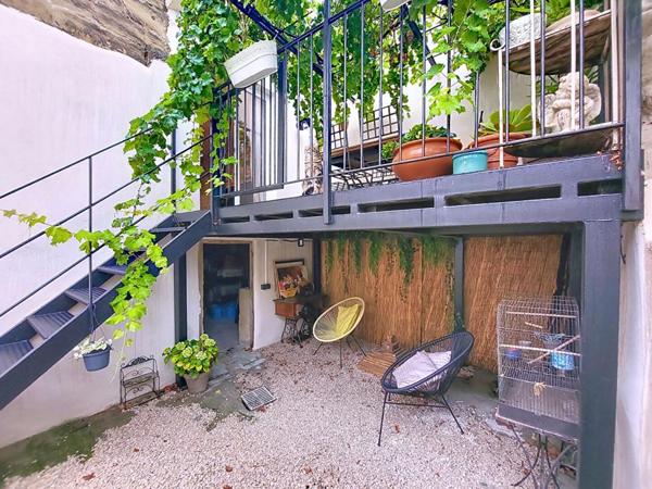 Maison Barbentane 6 pièce(s) 116 m2 garage espace extérieur