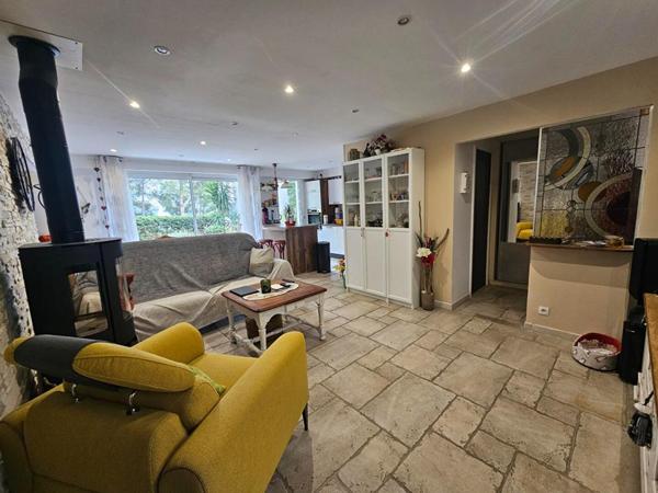 Appartement Duplex 6 pièce(s)  de 110 m2(156m2) avec jardin et terrasses sans Vis à Vis vu sur l'Etang