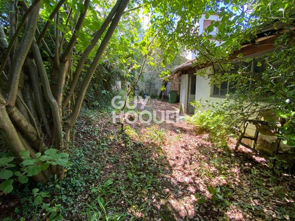 EXCLUSIVITE GUY HOQUET - Maison Clamart 5 pièce(s) - A RENOVER