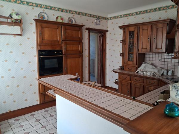 Entre Nature et Sérénité - Maison Familiale à réinventer de 122 m² sur 1 932 m² de Terrain