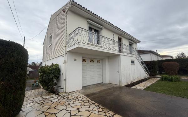 Maison à vendre    4 pièces •  Saintes