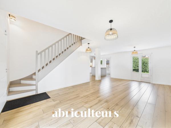 Maison familliale Excellent agencement 3 chambres et 1 bureau DPE C Garage et parking Jardin Nantes Haluchère Rue du Patis Rondin