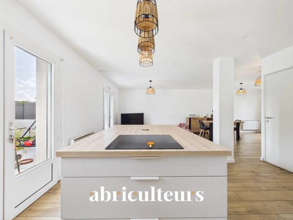 Maison familliale Excellent agencement 3 chambres et 1 bureau DPE C Garage et parking Jardin Nantes Haluchère Rue du Patis Rondin