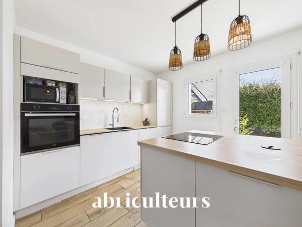 Maison familliale Excellent agencement 3 chambres et 1 bureau DPE C Garage et parking Jardin Nantes Haluchère Rue du Patis Rondin