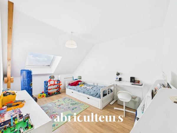 Maison familliale Excellent agencement 3 chambres et 1 bureau DPE C Garage et parking Jardin Nantes Haluchère Rue du Patis Rondin
