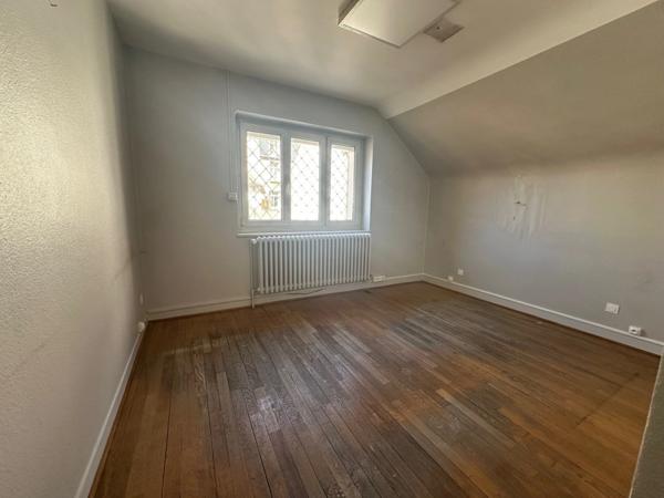 DIJON CENTRE APPARTEMENT DE 80 M2 A RENOVER