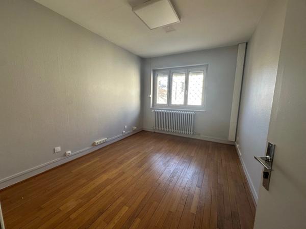 DIJON CENTRE APPARTEMENT DE 80 M2 A RENOVER
