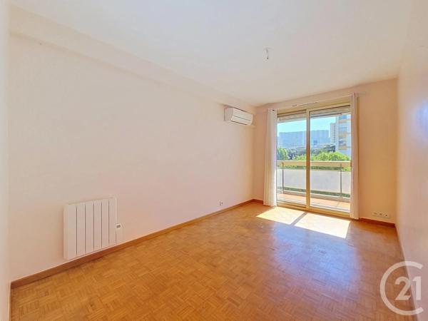 Appartement T4 à vendre  4 pièces - 86,72 m 2   MARSEILLE  - 13009