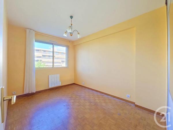 Appartement T4 à vendre  4 pièces - 86,72 m 2   MARSEILLE  - 13009