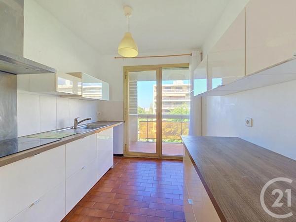 Appartement T4 à vendre  4 pièces - 86,72 m 2   MARSEILLE  - 13009