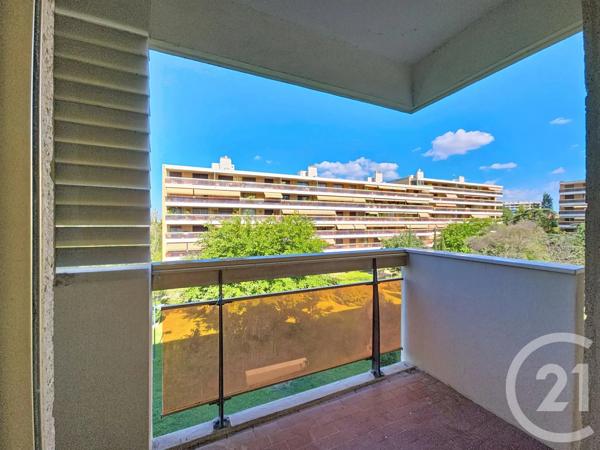 Appartement T4 à vendre  4 pièces - 86,72 m 2   MARSEILLE  - 13009
