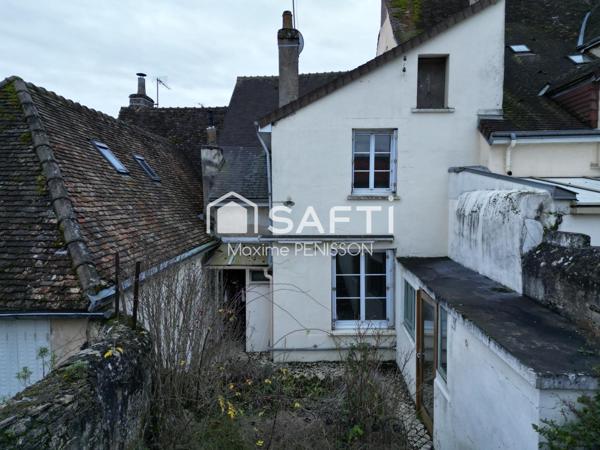 Maison de ville 98 m² – 3 chambres – Centre-ville de Mamers