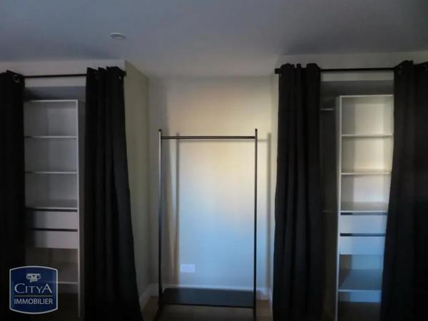 Appartement à louer 2 pièces 62.2m² Carcassonne (11000)