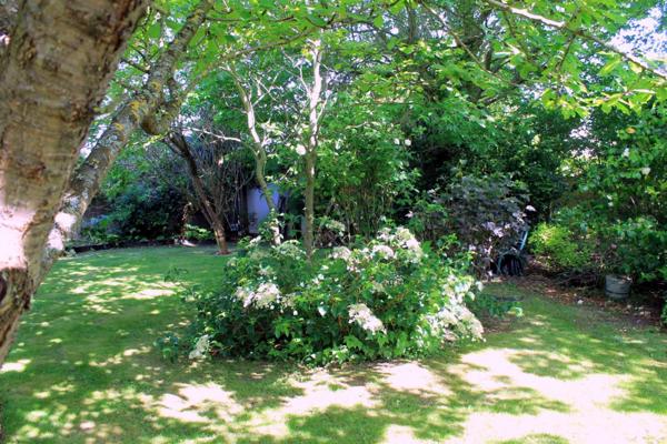 Maison familiale avec ascenseur et jardin