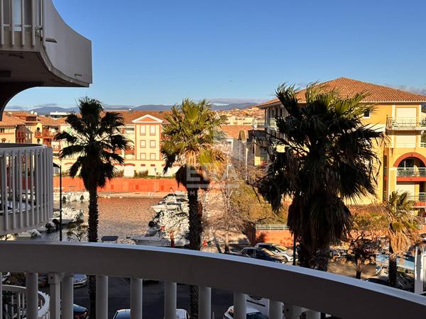 PORT FREJUS 2 pièces cabine et parking