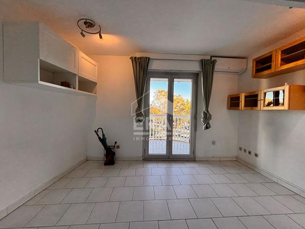 PORT FREJUS 2 pièces cabine et parking