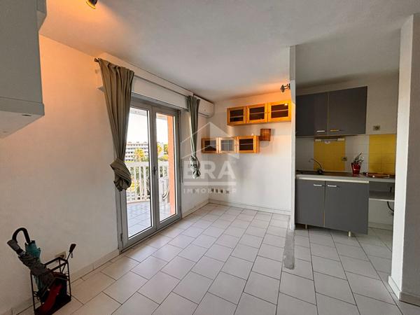 PORT FREJUS 2 pièces cabine et parking