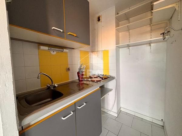 PORT FREJUS 2 pièces cabine et parking