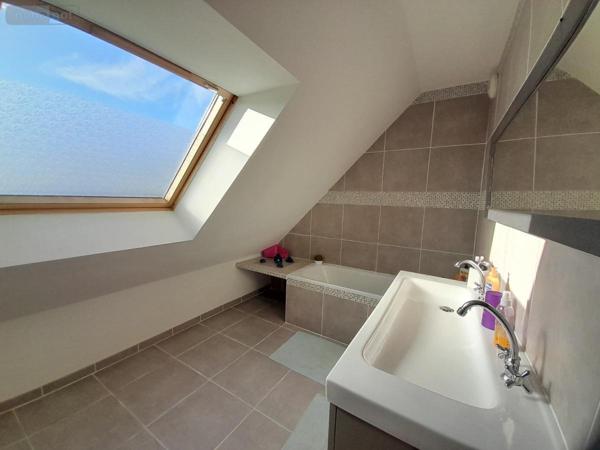 Maison à vendre à Meslay-du-Maine en Mayenne (53170), ref : 53018-1810